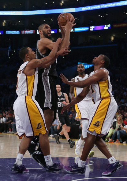 由锋线球员 由锋线球员