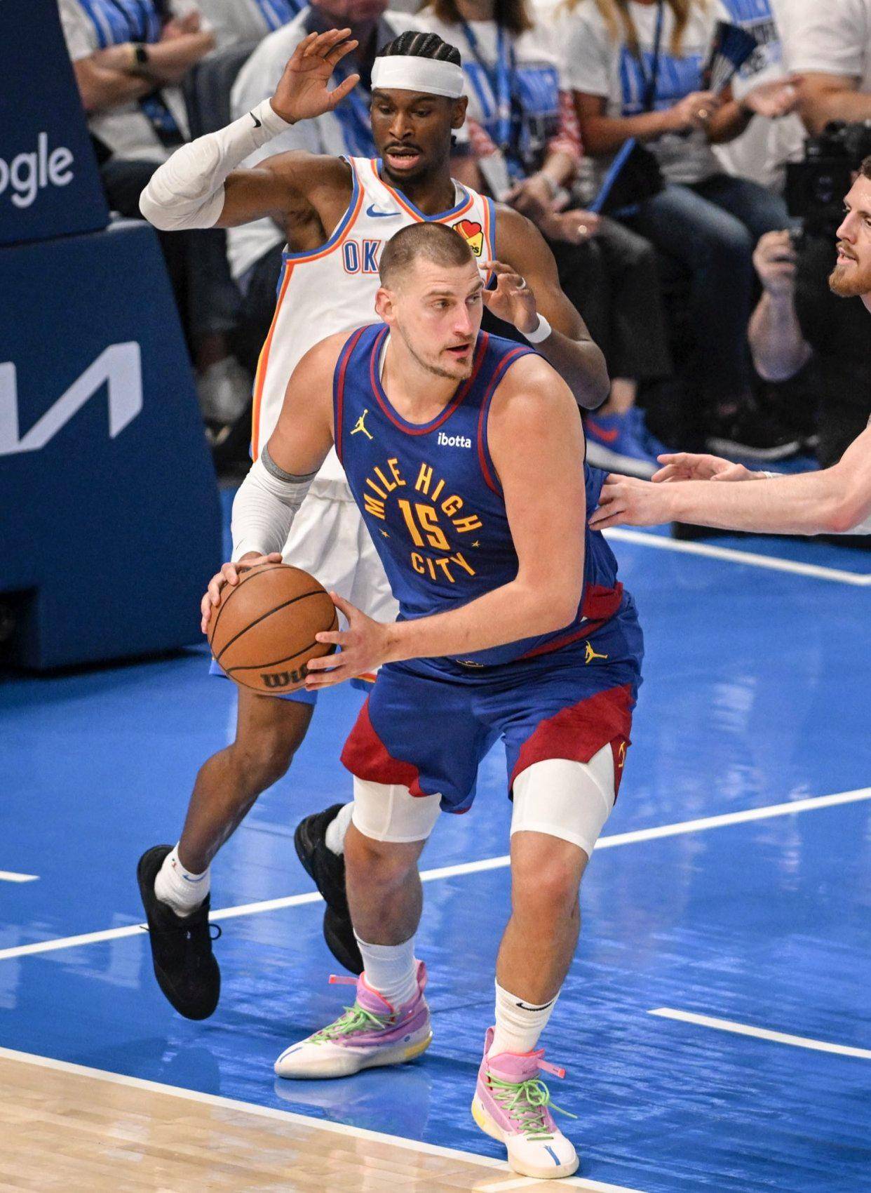 显示出他的 显示出他的