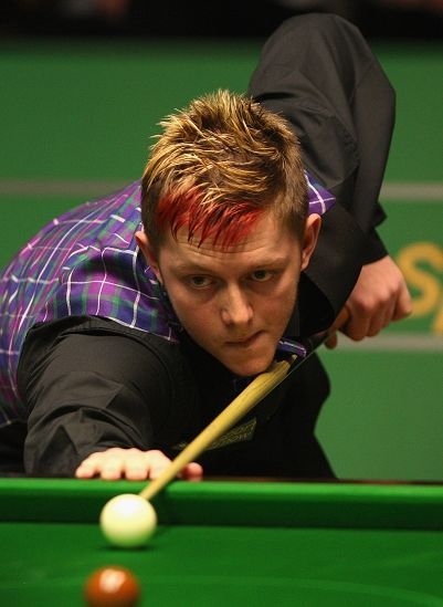 首次並肩作 首次並肩作